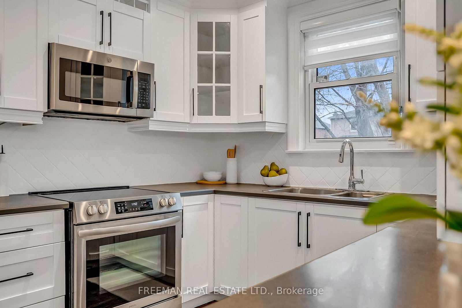 Detached House for sale at 49 Romney Road, Toronto, Ontario, M3H 1H4 - Lansing-Westgate - MLS: C13020476