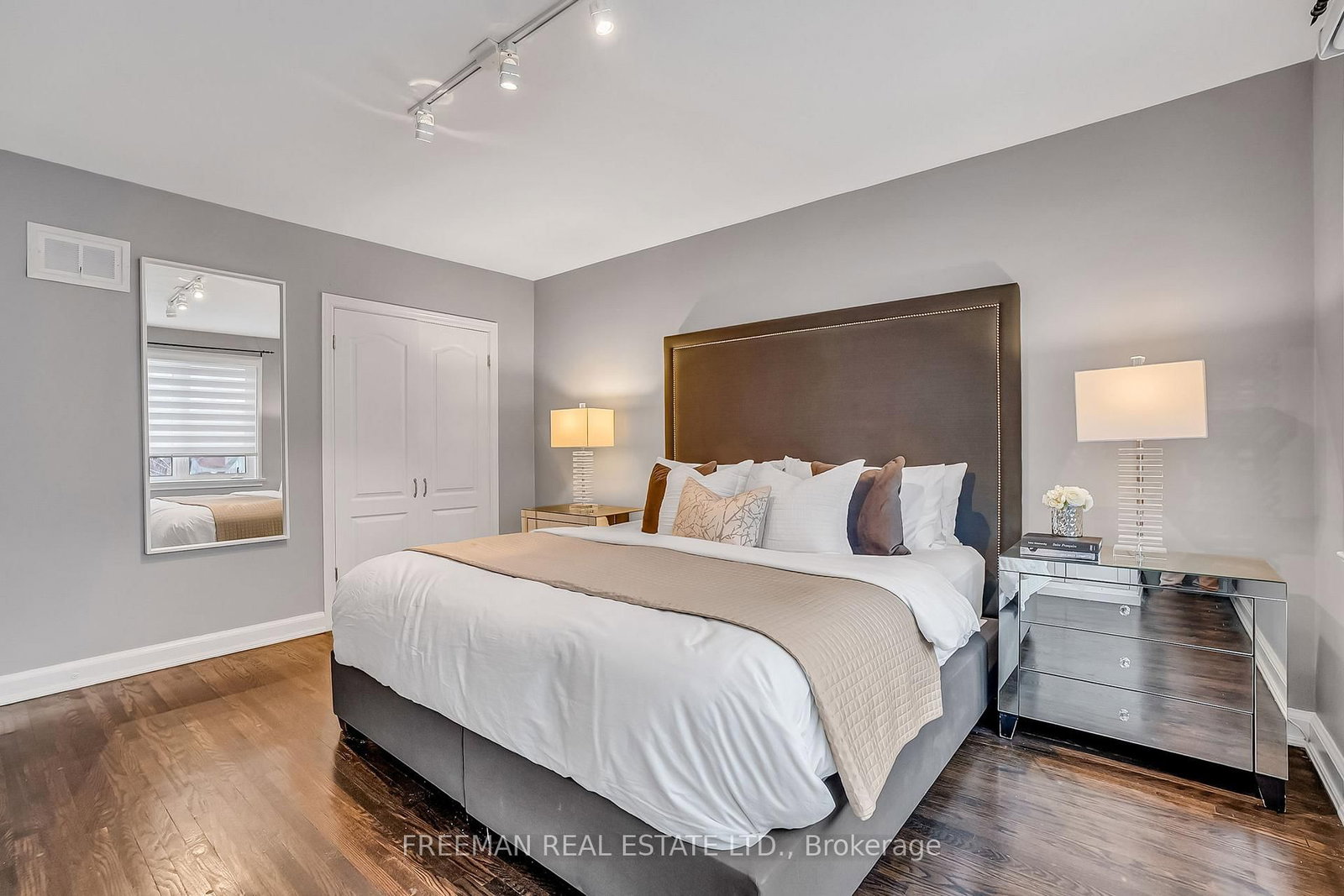 Detached House for sale at 49 Romney Road, Toronto, Ontario, M3H 1H4 - Lansing-Westgate - MLS: C13020476