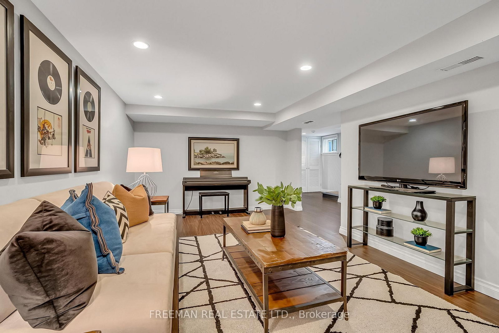 Detached House for sale at 49 Romney Road, Toronto, Ontario, M3H 1H4 - Lansing-Westgate - MLS: C13020476