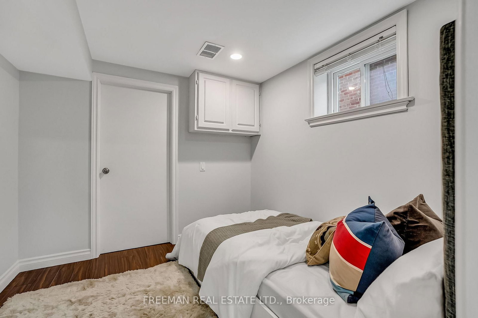 Detached House for sale at 49 Romney Road, Toronto, Ontario, M3H 1H4 - Lansing-Westgate - MLS: C13020476