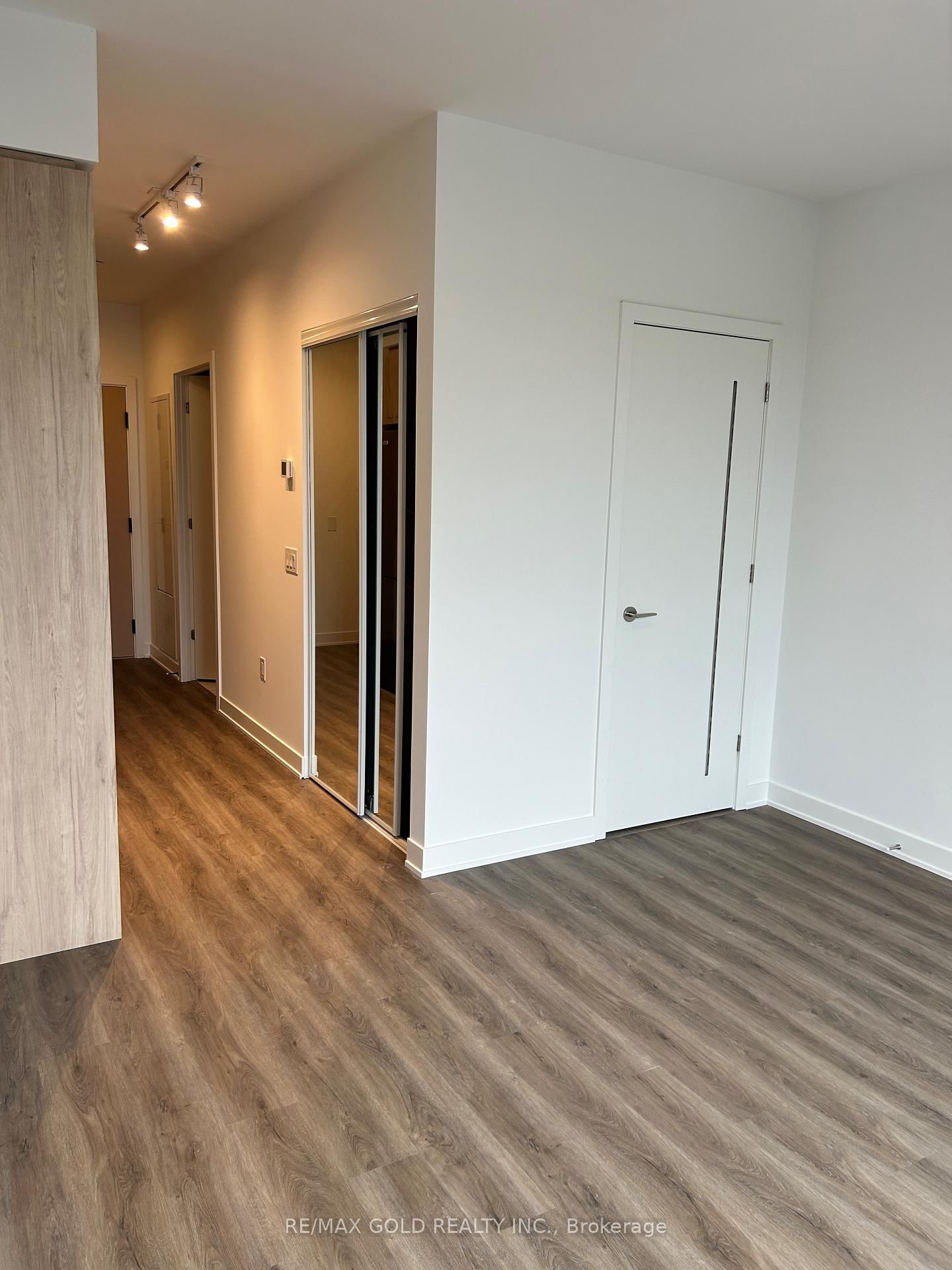 30 Dreamers Way, Unit 817 - Photo 12