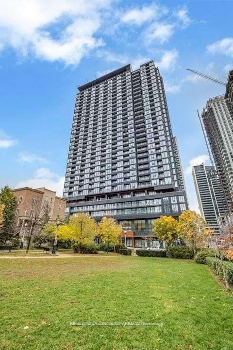 3002 - 19 Western Battery Road