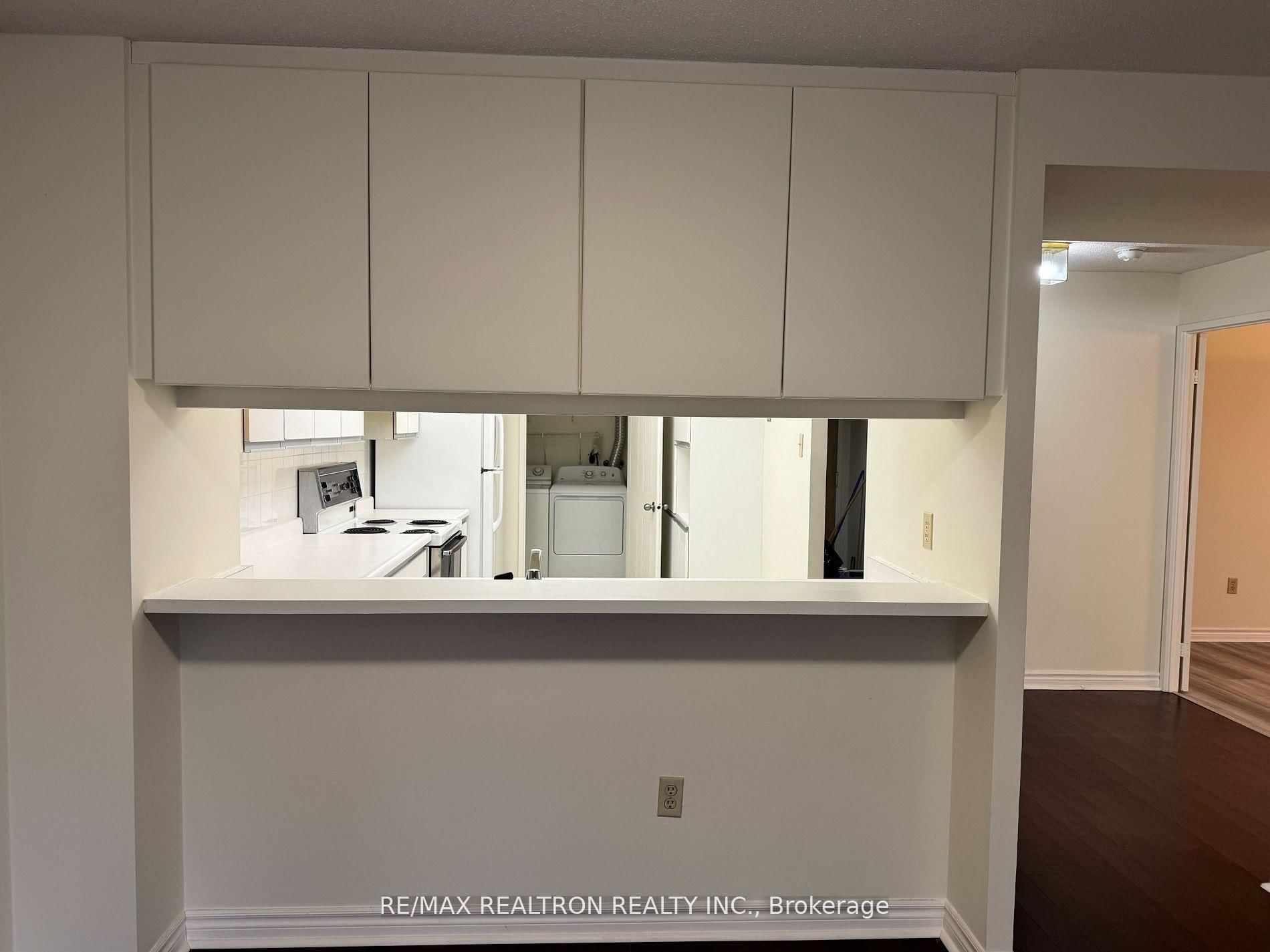 5 Kenneth Avenue, Unit 1706