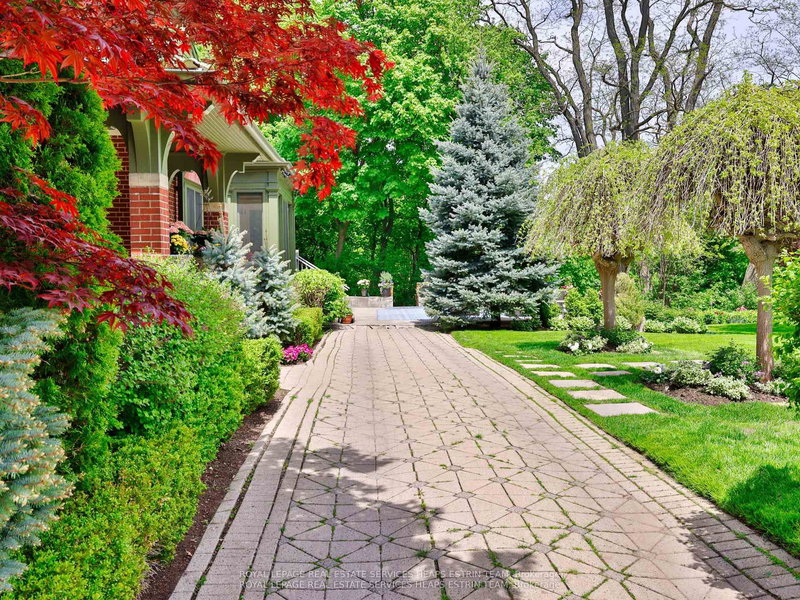 133, 135 & 139 Hudson Dr, Toronto, M4T 2K4 | Image 2