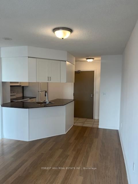 2308 - 925 Bay St, Toronto, M5S 3L4 | Image 3