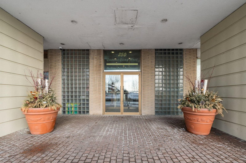 1307 - 250 Queens Quay W, Toronto, M5J 2N2 | Image 2