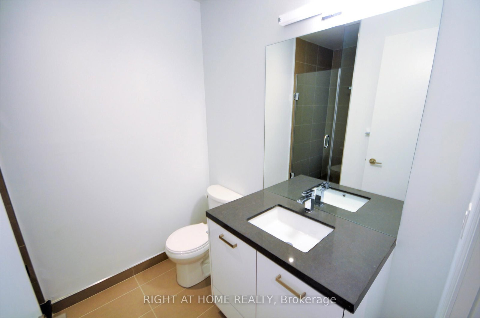 608 Richmond Street W, Unit 705 - Photo 11