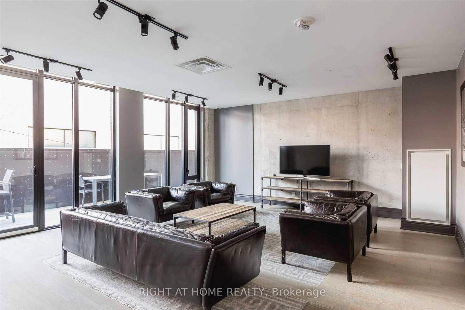 608 Richmond Street W, Unit 705 - Photo 16