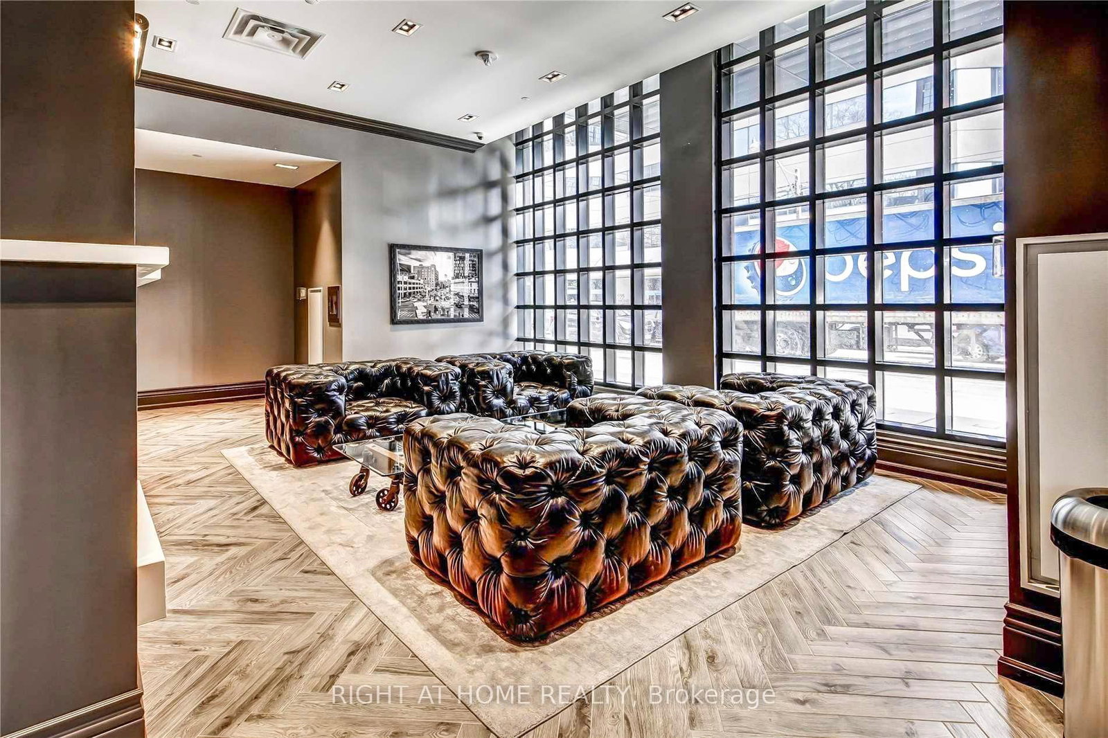 608 Richmond Street W, Unit 705 - Photo 4