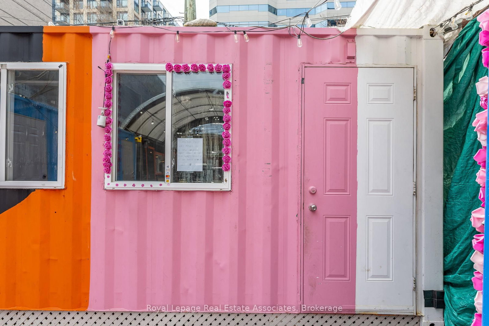 617 Queen Street W - Photo 16