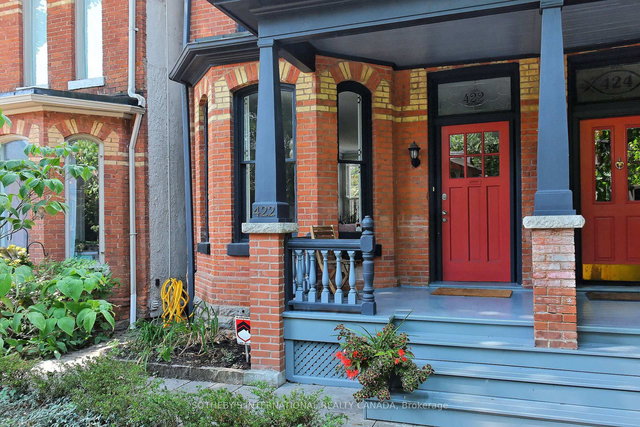 422 Sackville Street