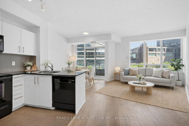 310 - 16 Yonge Street