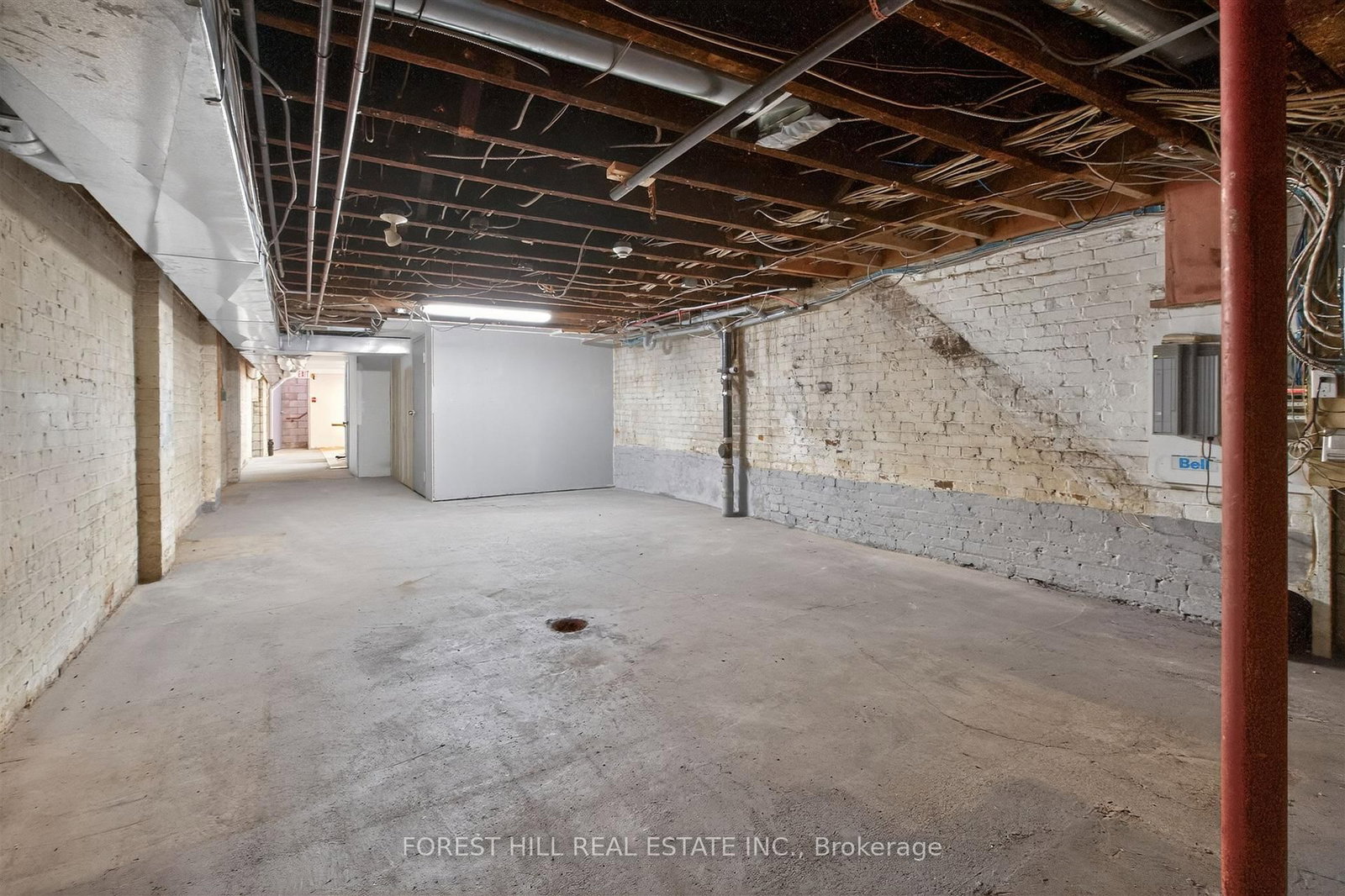 283 College Street, Unit Main - Photo 9