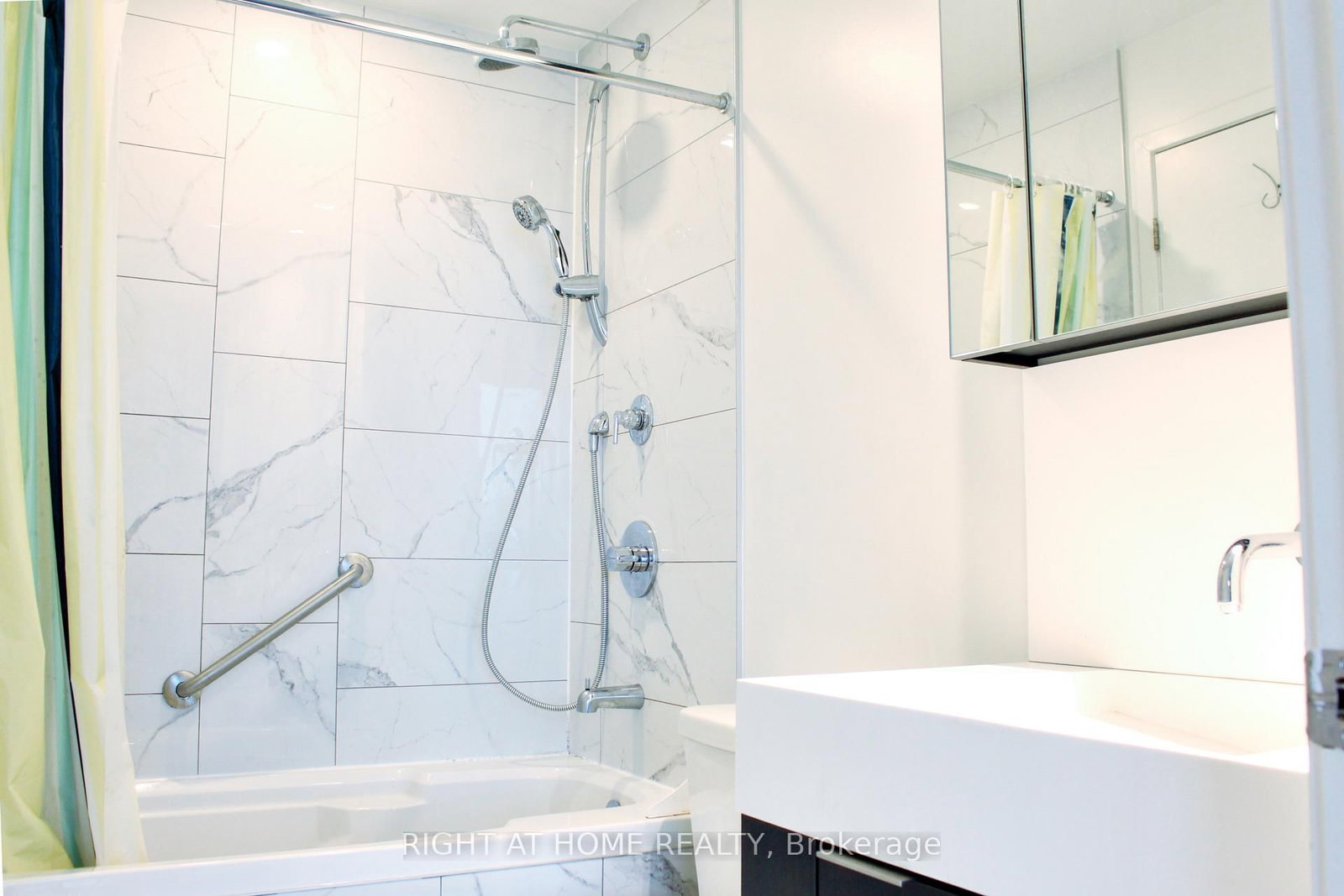 15 Lower Jarvis Street, Unit 1902 - Photo 10