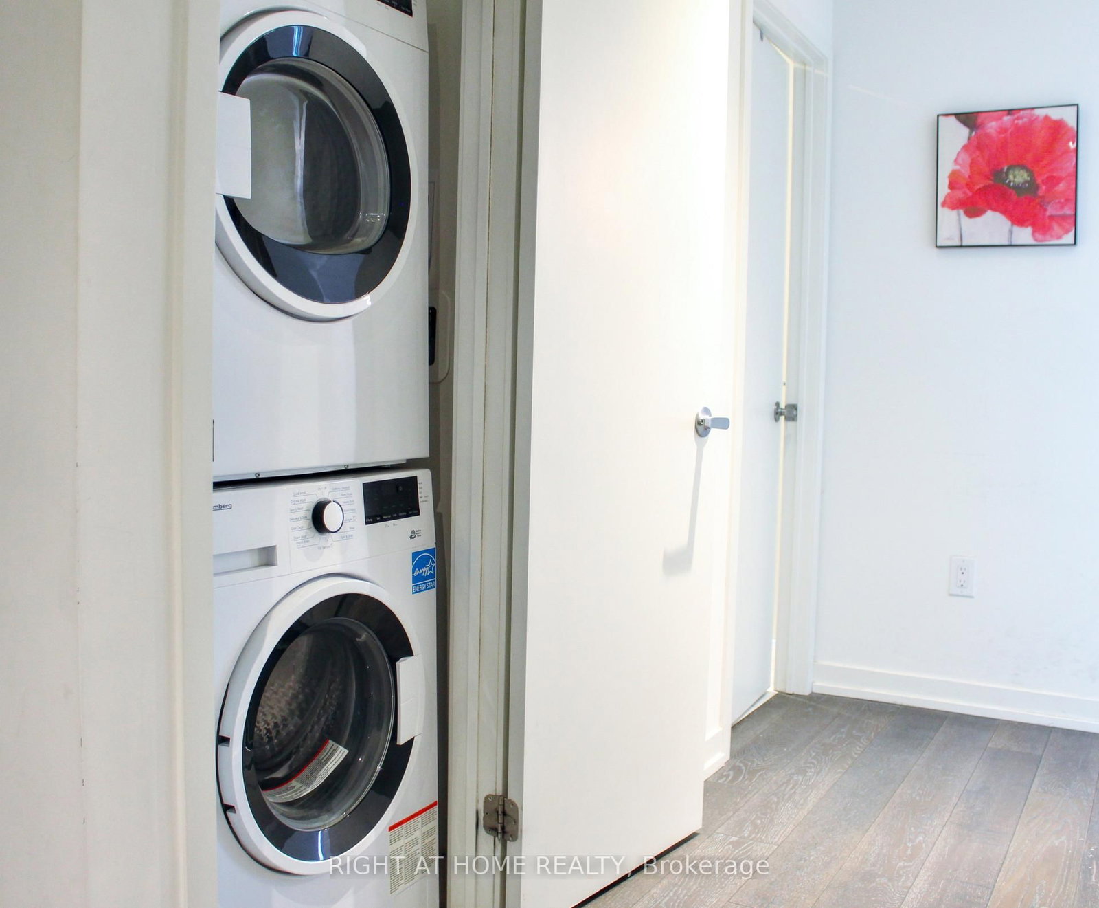 15 Lower Jarvis Street, Unit 1902 - Photo 11