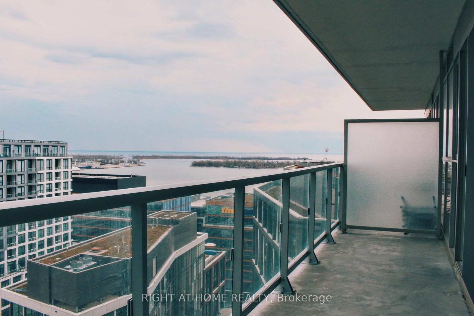 15 Lower Jarvis Street, Unit 1902 - Photo 12