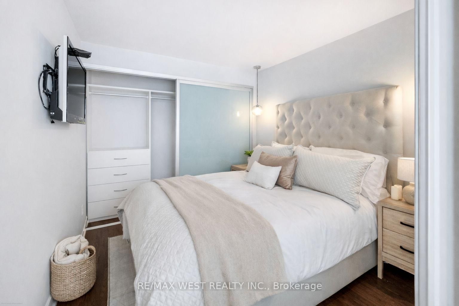 Condo for sale at 310-650 King Street, Toronto, Ontario, M5V 0H6 - Waterfront Communities C1 - MLS: C13021786