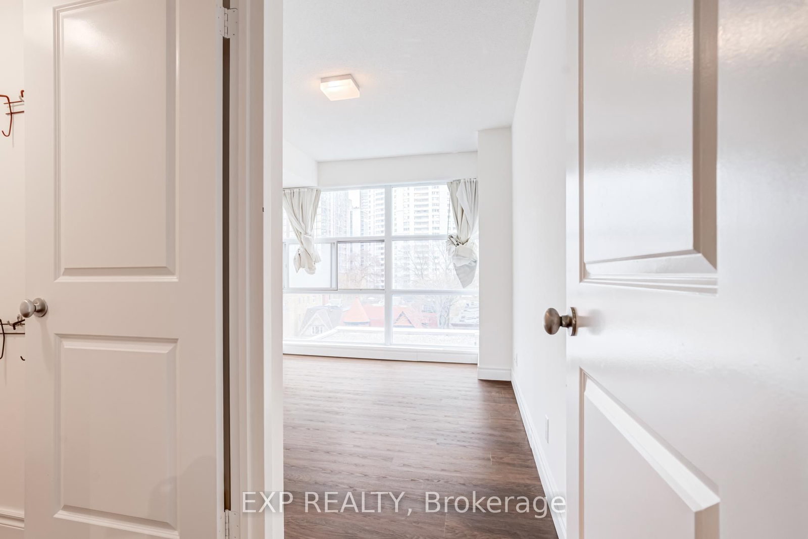 11 St. Joseph Street, Unit 809 - Photo 17