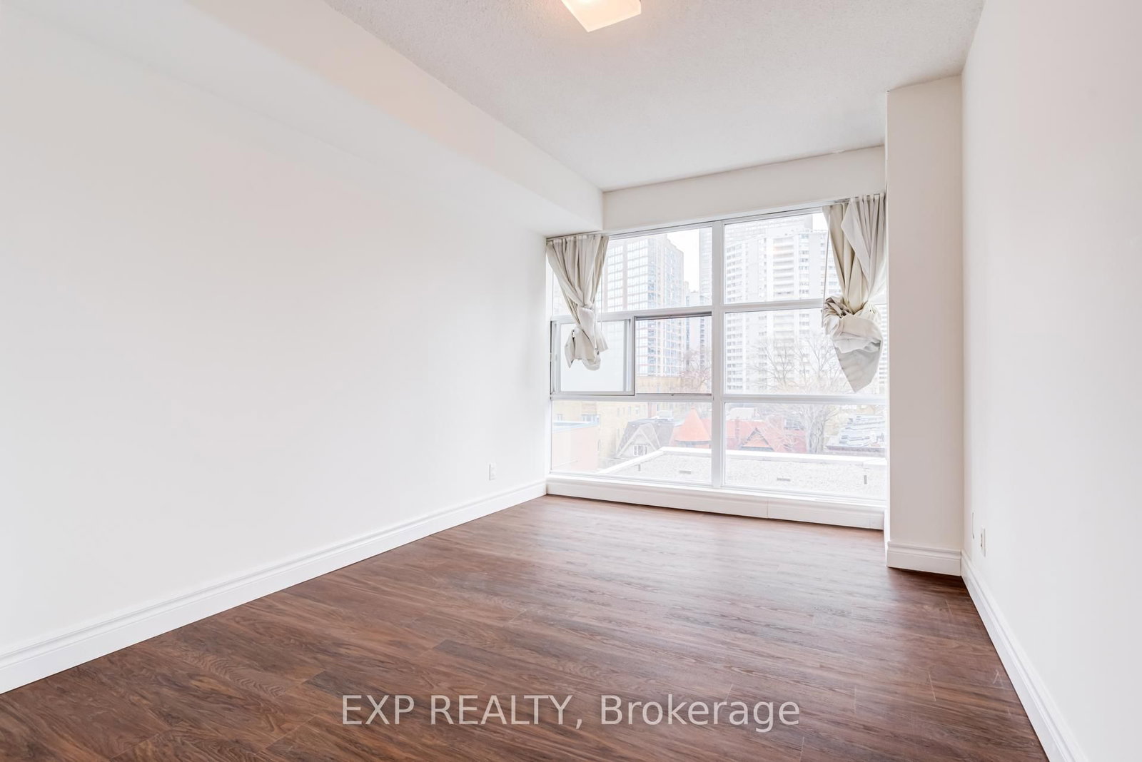 11 St. Joseph Street, Unit 809 - Photo 18