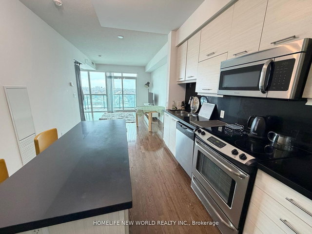 1604 - 26 Norton Avenue