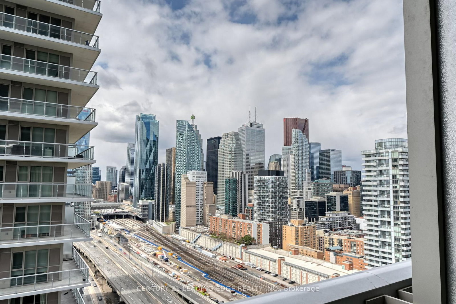 20 Richardson Street, Unit 2406 - Photo 5