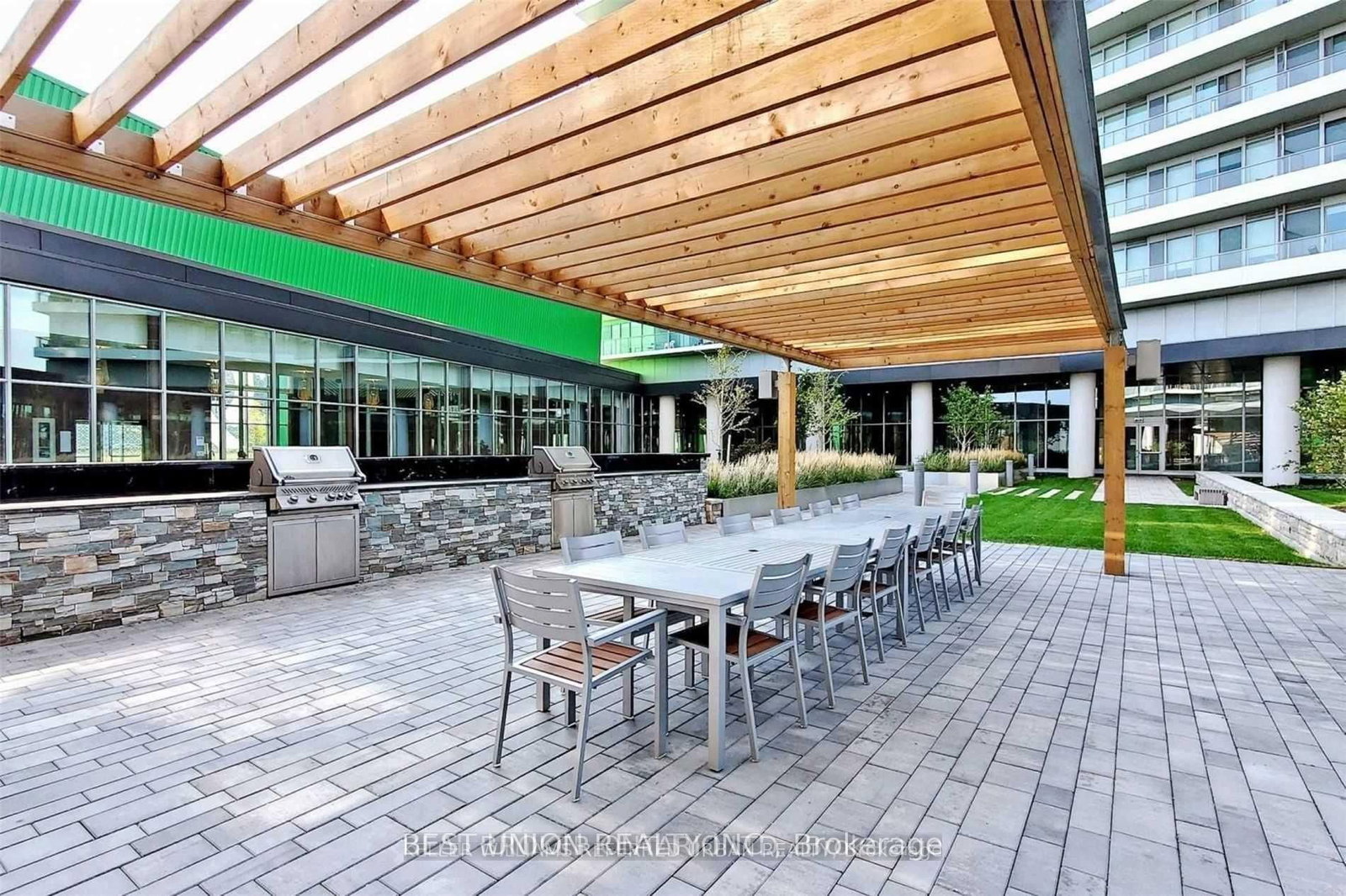 117 Mcmahon Drive, Unit 1905 - Photo 13