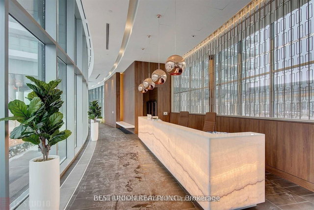 1905 - 117 Mcmahon Drive