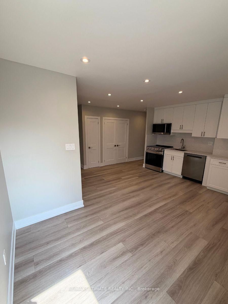 699 Balliol Street, Unit 303 - Photo 4