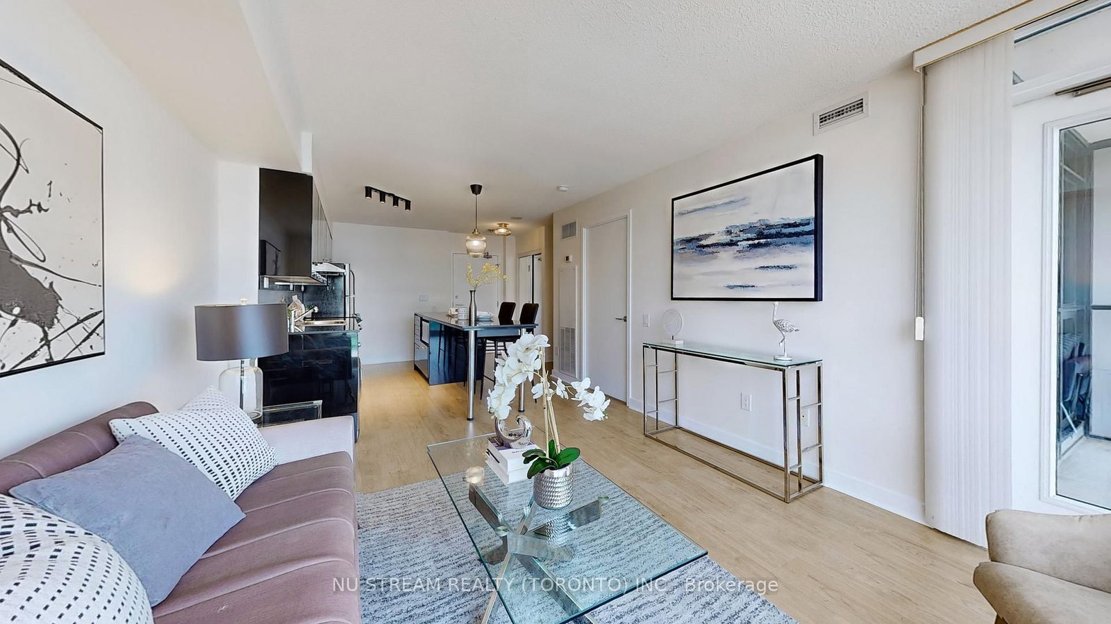 19 Singer Court, Unit 1511 - Photo 2