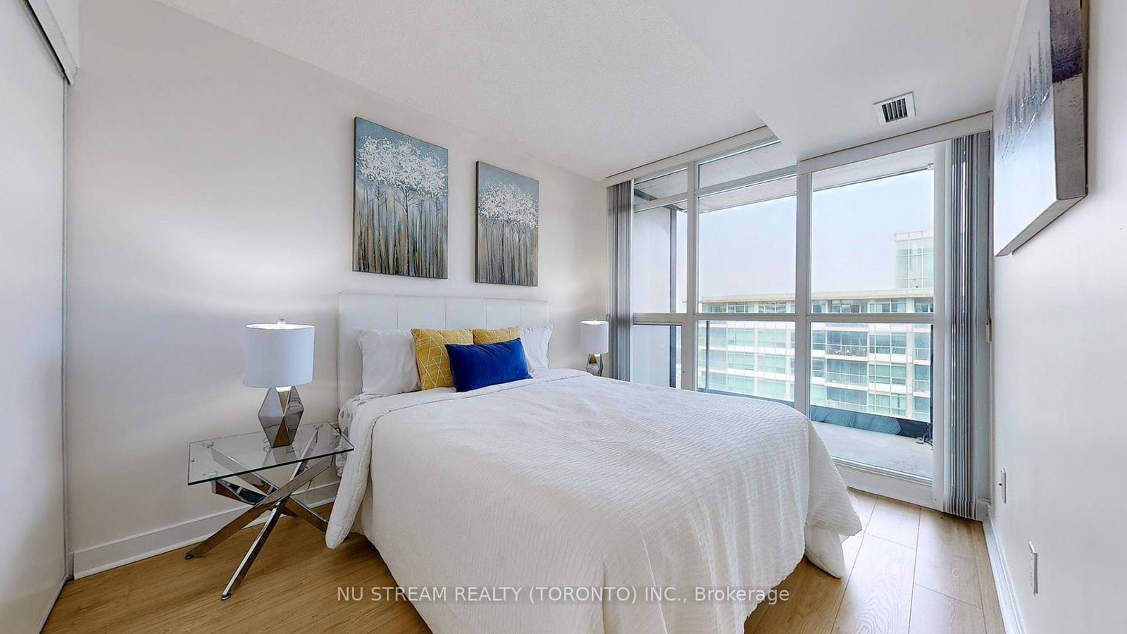 19 Singer Court, Unit 1511 - Photo 6