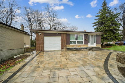 Main Floor & upper Floor - 16 Flavian Cres | Toronto | Image