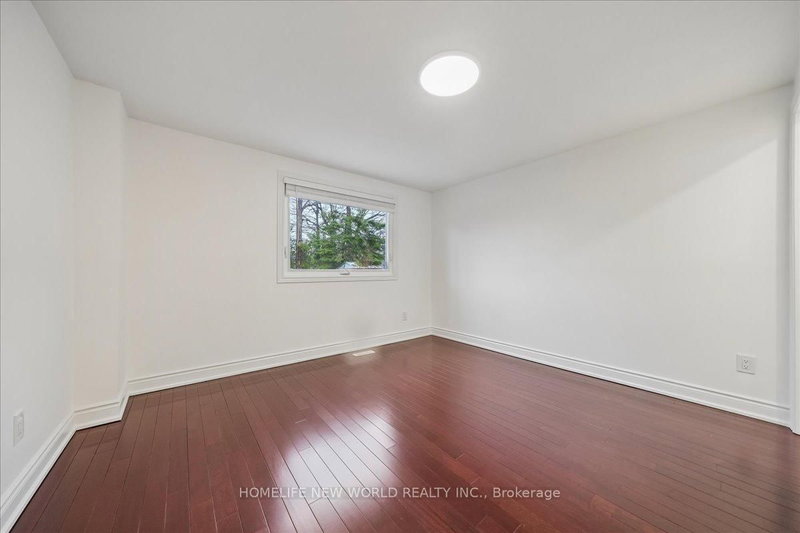 Main Floor & upper Floor - 16 Flavian Cres, Toronto, M2H 1V9 | Image 2