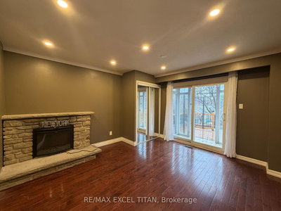 Lower - 251 Shawnee Circ | Toronto | Image