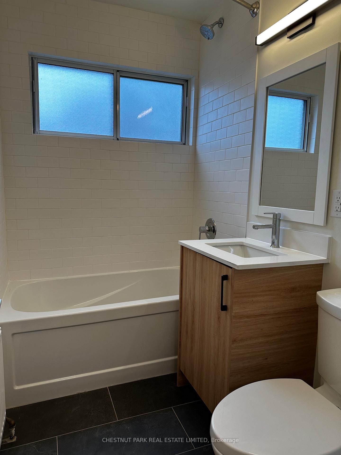 6 Wingreen Court, Unit 9 - Photo 8