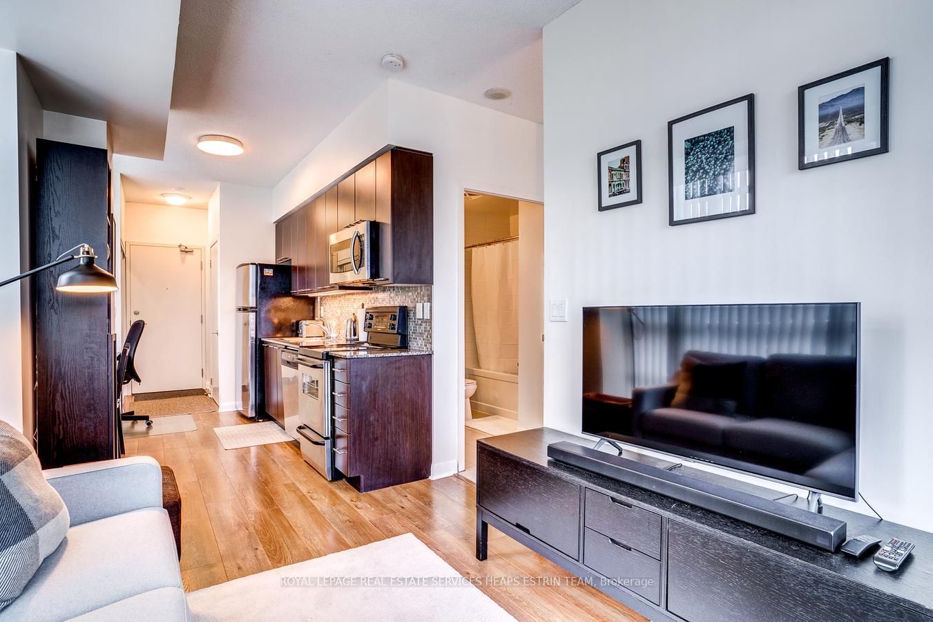 15 Bruyeres Mews, Unit 1004 - Photo 10