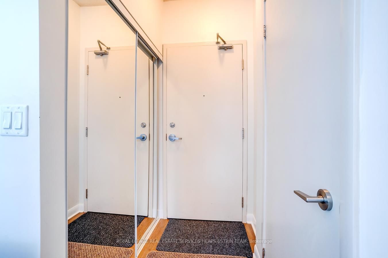 15 Bruyeres Mews, Unit 1004 - Photo 3