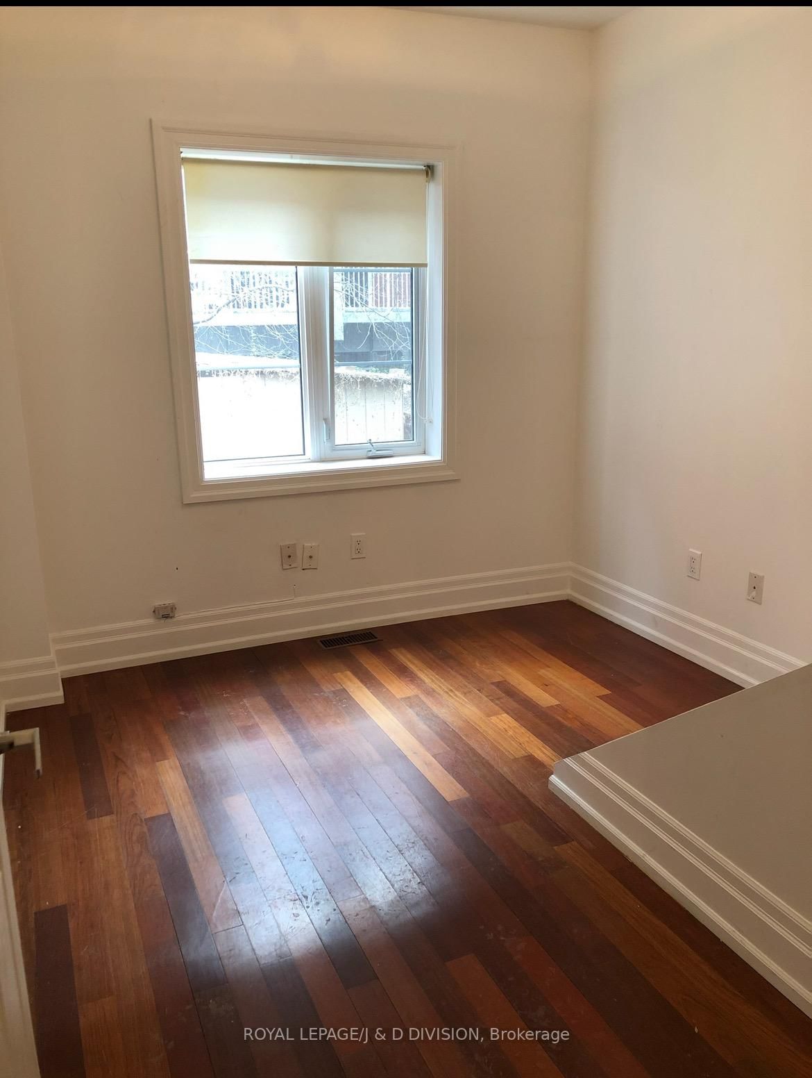 31 Ranleigh Avenue, Unit Main