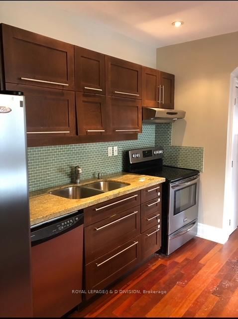 31 Ranleigh Avenue, Unit Main - Photo 7