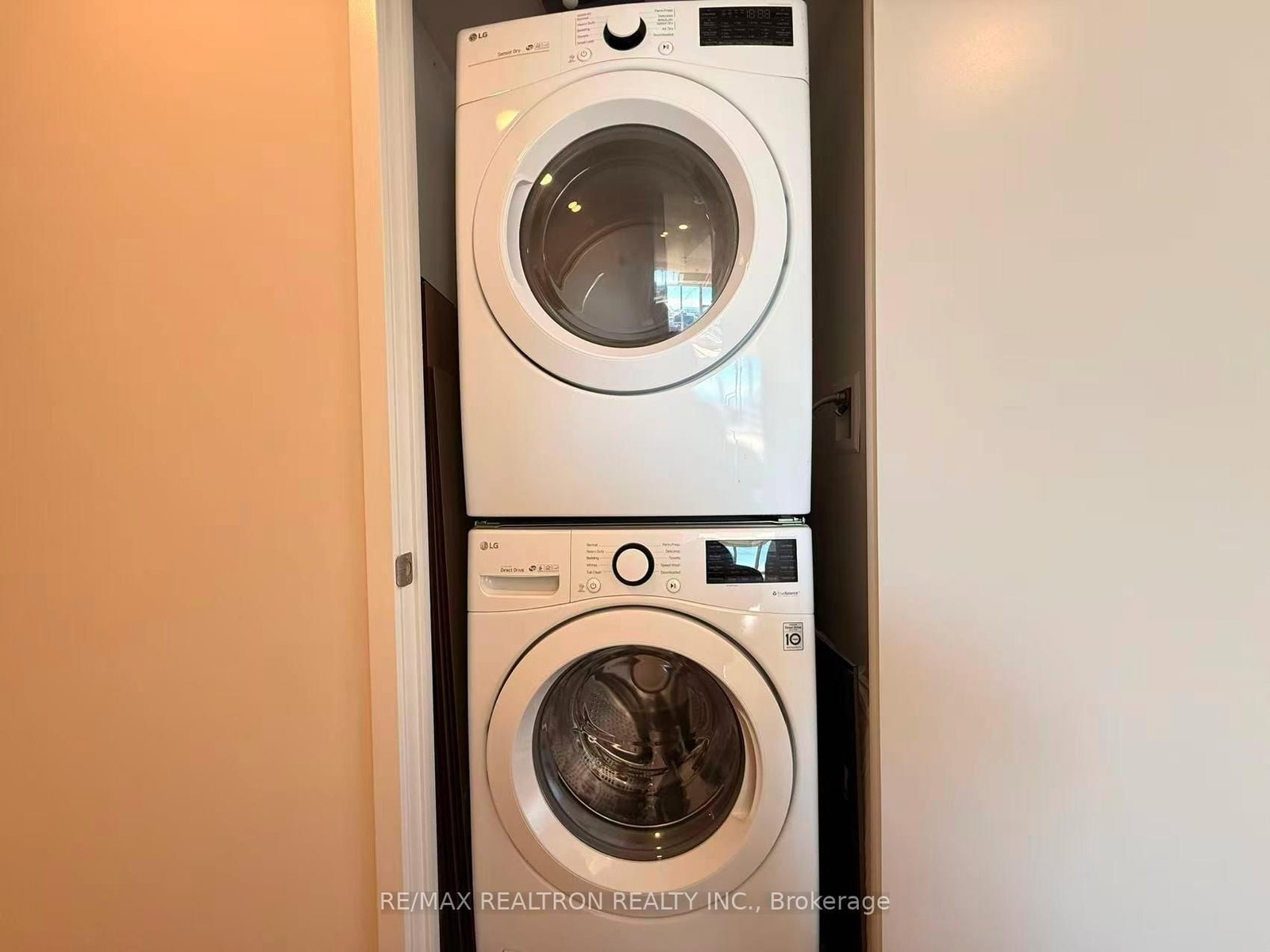 Condo for sale at 2703-225 Sumach Street, Toronto, Ontario, M5A 0P8 - Regent Park - MLS: C13022746