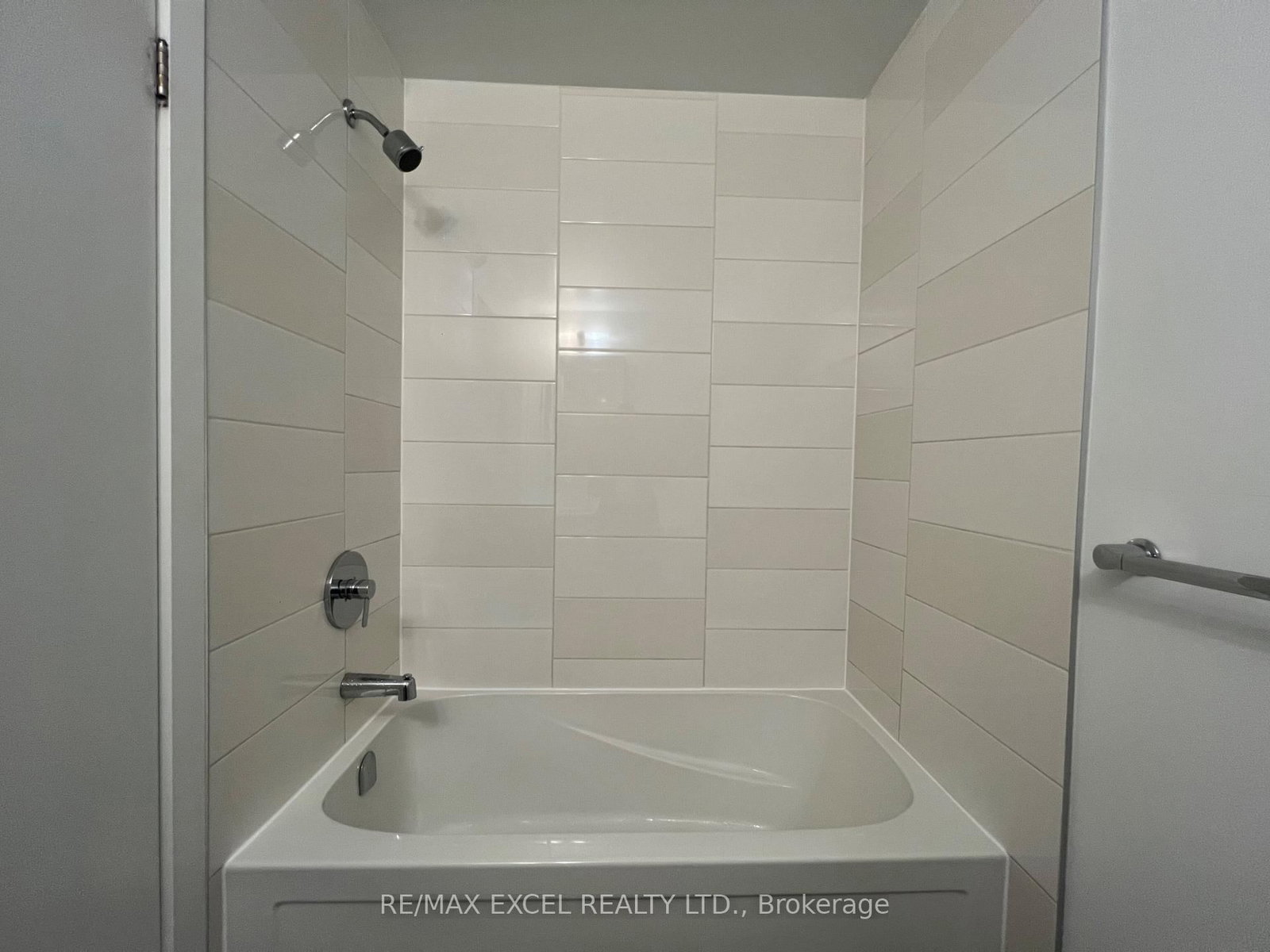 50 Forest Manor Road, Unit 607 - Photo 16