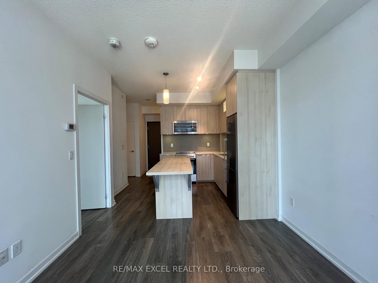 50 Forest Manor Road, Unit 607 - Photo 6