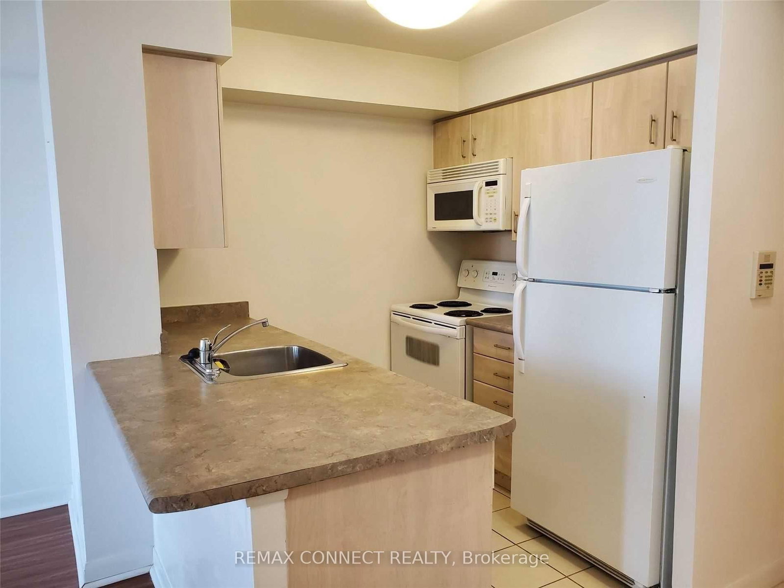 4968 Yonge Street, Unit 1102 - Photo 4