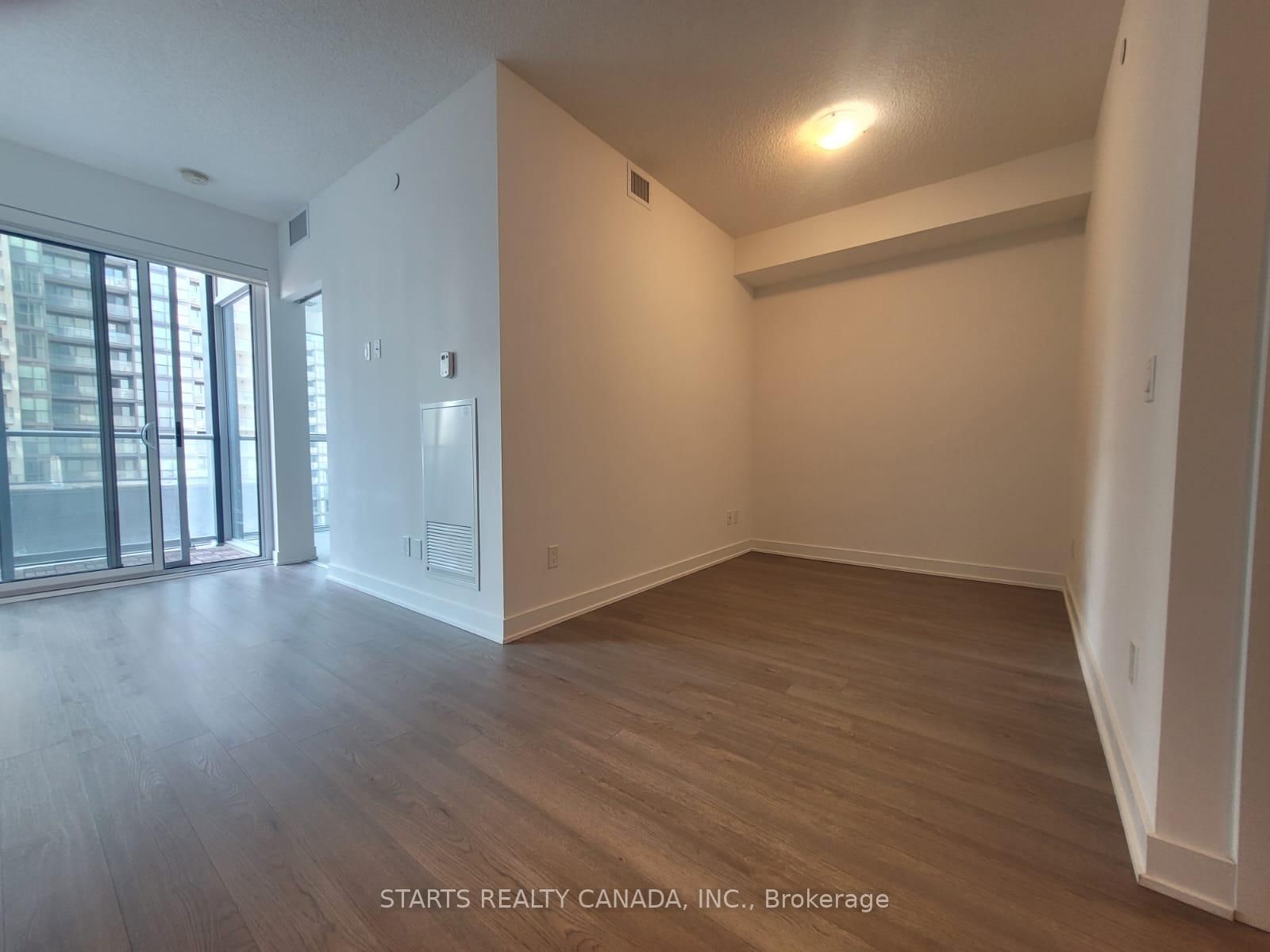 5180 Yonge Street, Unit 710 - Photo 10
