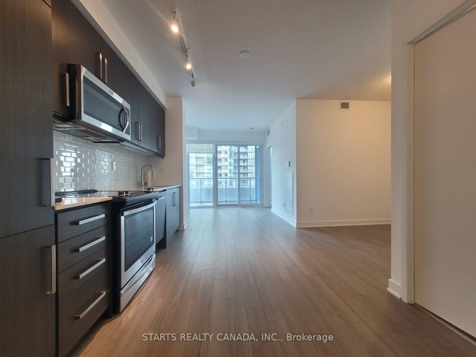 5180 Yonge Street, Unit 710 - Photo 13