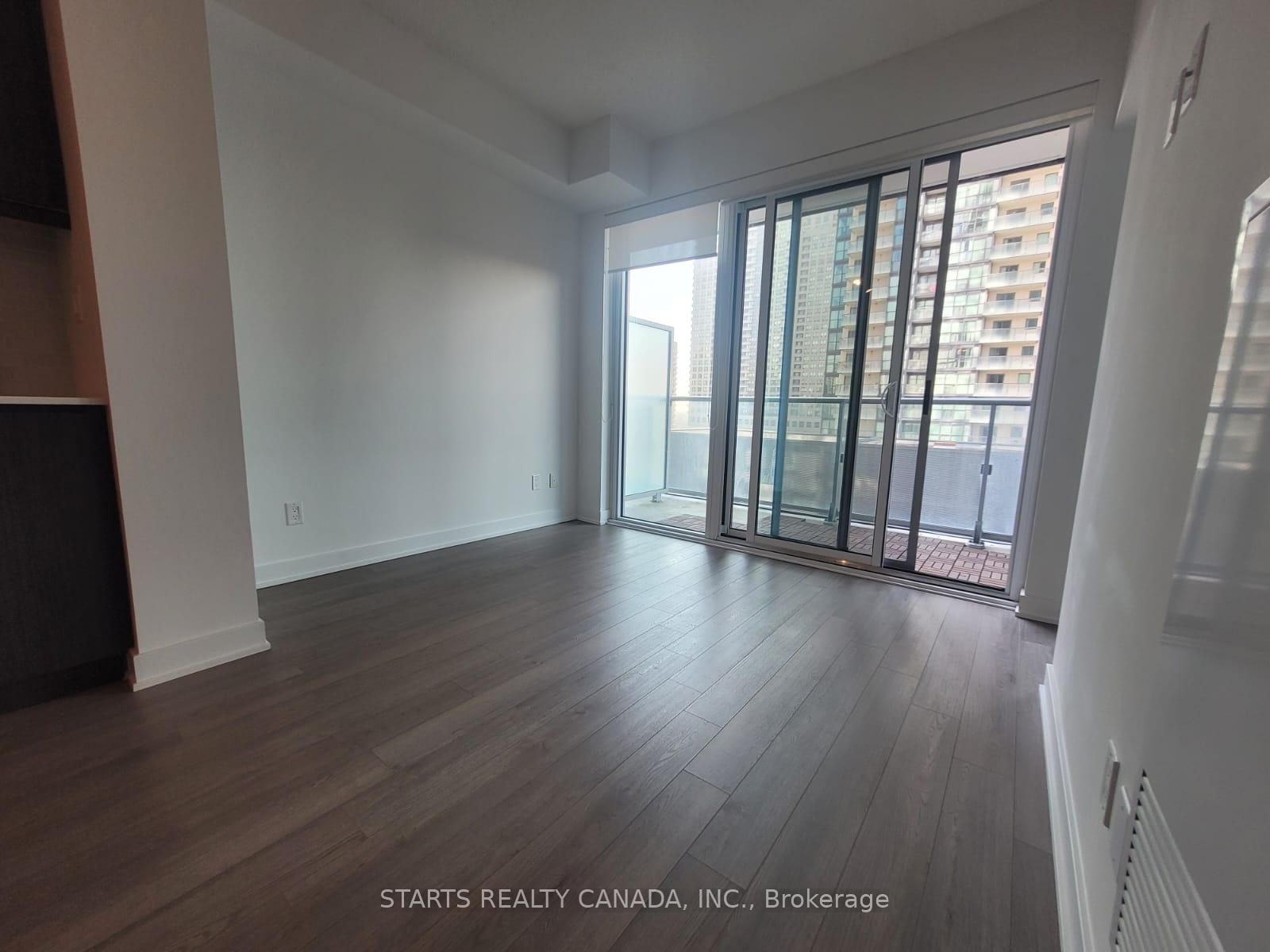 5180 Yonge Street, Unit 710 - Photo 14