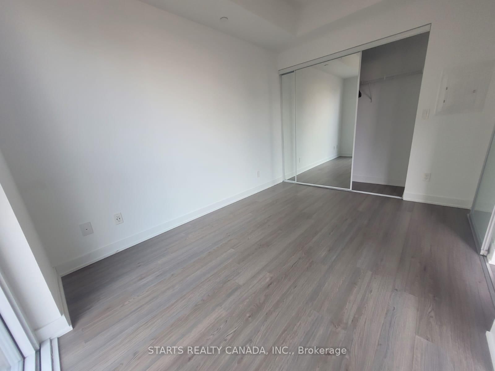5180 Yonge Street, Unit 710 - Photo 7