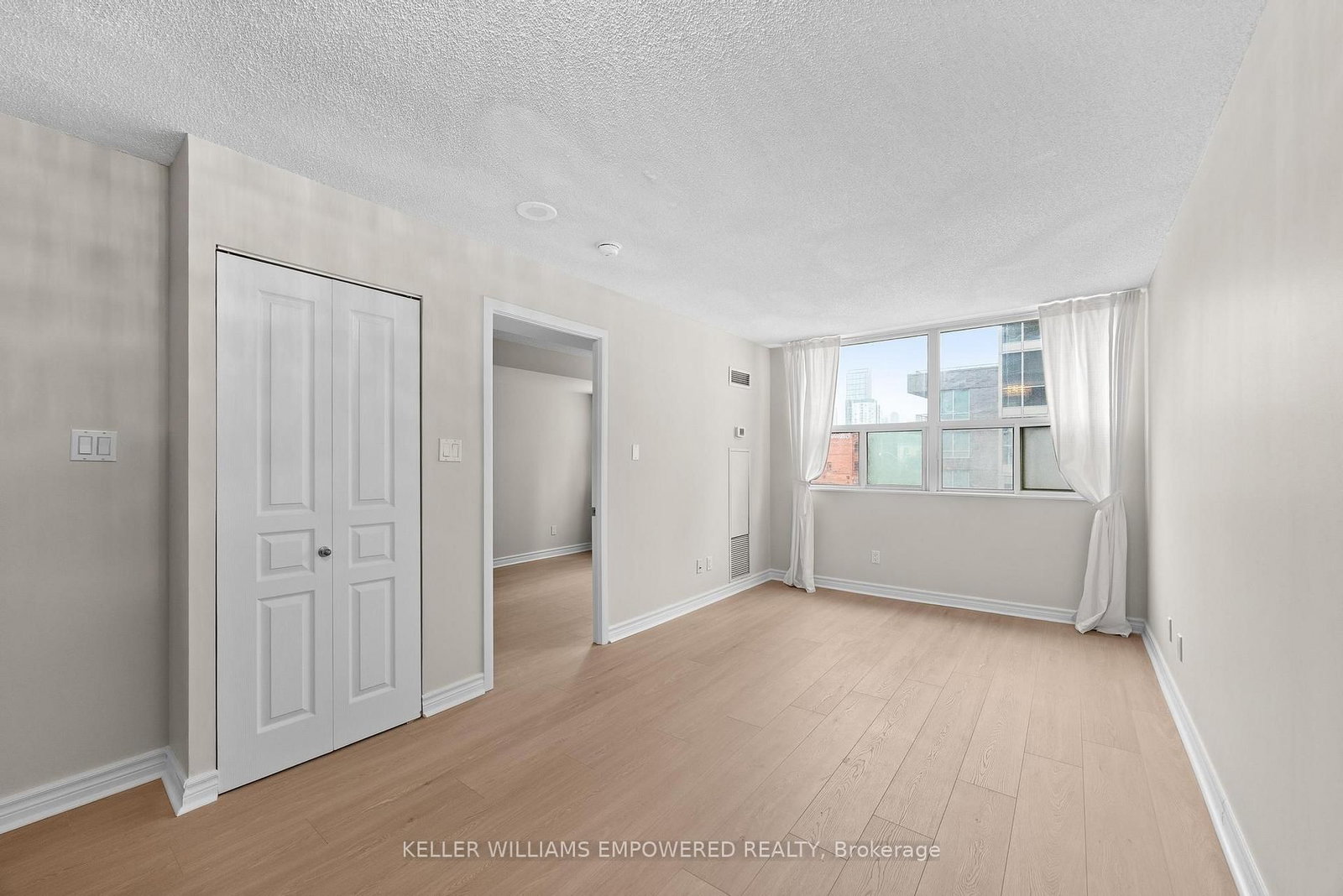 Condo for sale at 367-313 Richmond Street, Toronto, Ontario, M5A 4S7 - Moss Park - MLS: C13022776