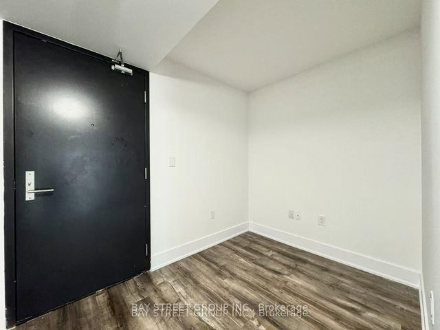 1203 - 955 Bay Street