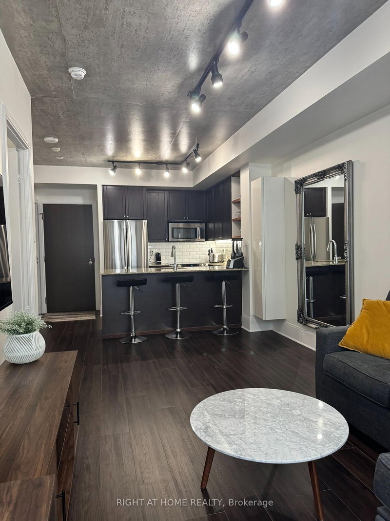 708 - 560 Front St W, Toronto, M5V 1C1 | Image 3