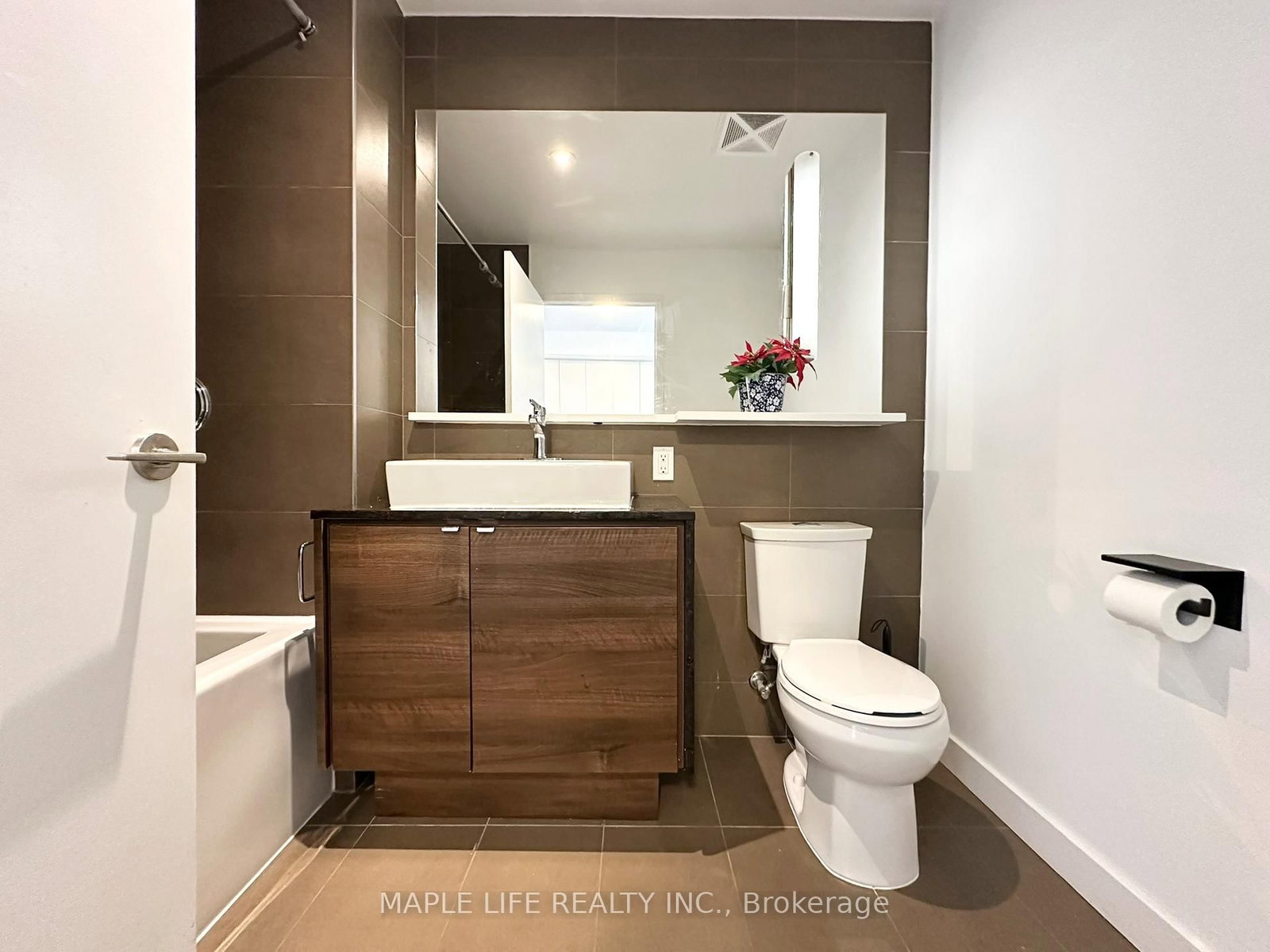 121 Mcmahon Drive, Unit 2502 - Photo 14